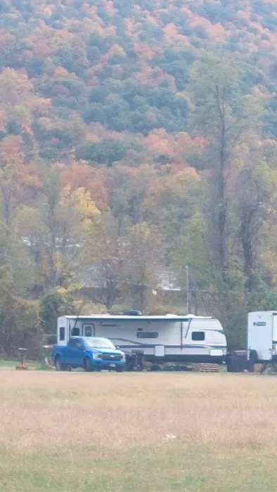 Robinson's Family Campground Picture 2