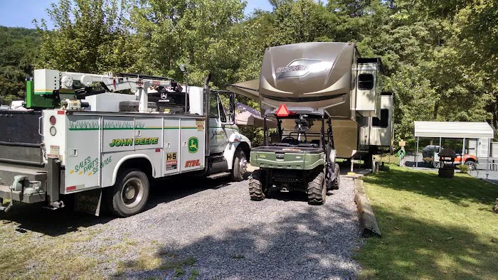 Idle Acres Camping Area Picture 4