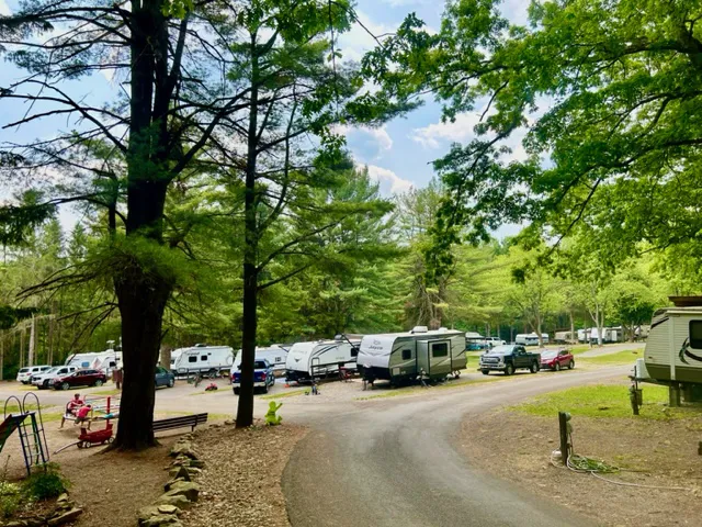 Rustic Acres RV Resort and Campground Picture 6