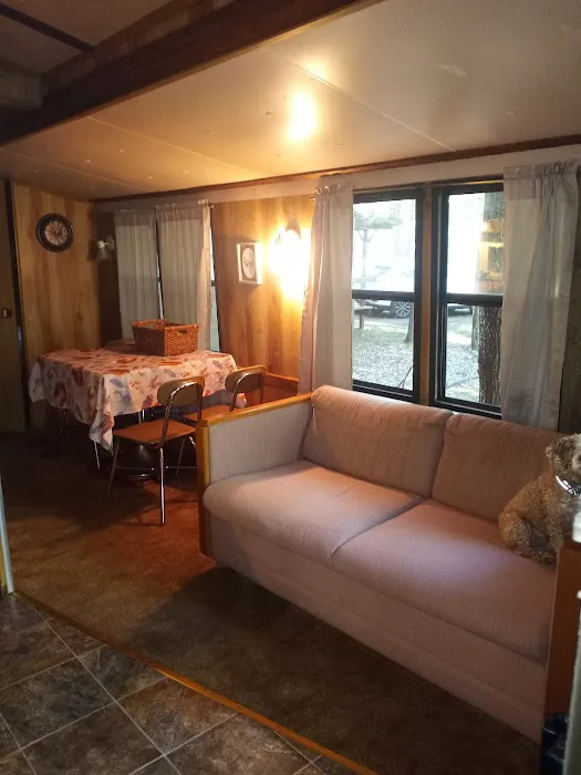 Colors of the Forest RV Resort and Campground Picture 3