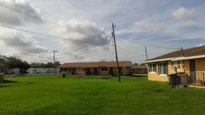 Murphy's Mobile Home Park Picture 1