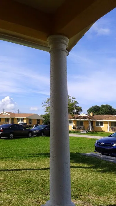 Murphy's Mobile Home Park Picture 2