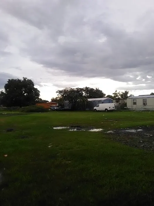 Mid-City Trailer Park Picture 7