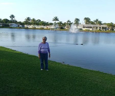 Lago Palma, Home