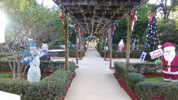 Lake Worth Village Picture 5