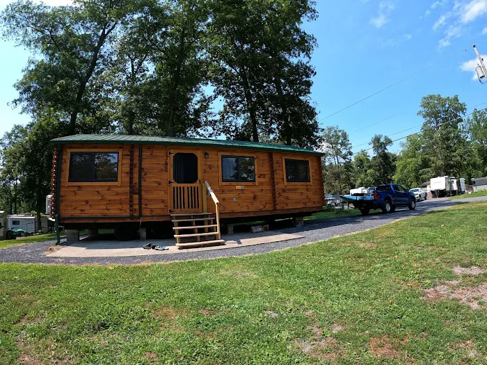 WaterSide Campground & RV Park Picture 1