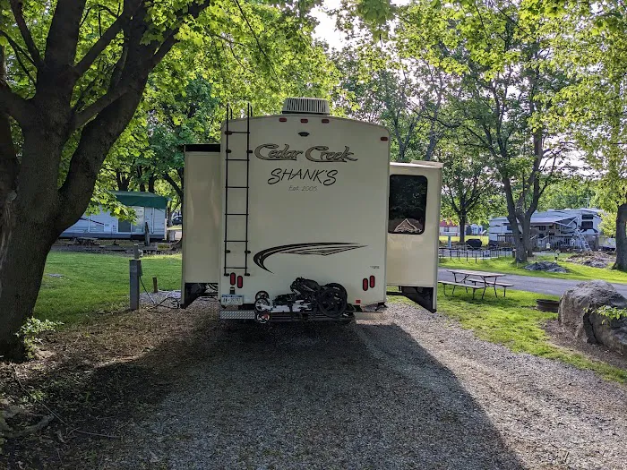 Western Village RV Park Picture 9