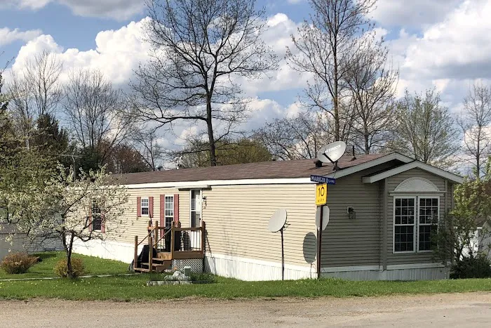 Brady Hills Mobile Home Park Picture 9
