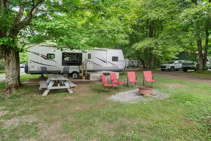 Forest Ridge Cabins and Campgrounds Picture 2