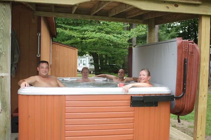 Forest Ridge Cabins and Campgrounds Picture 7