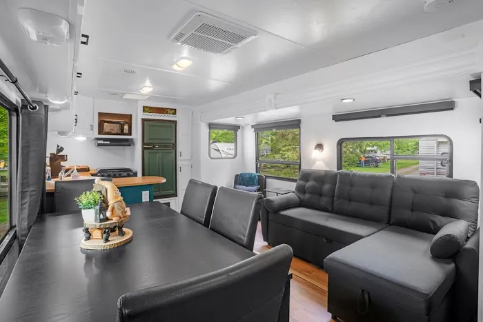 Forest Ridge Cabins and Campgrounds Picture 6