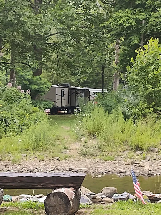 Marlowe's Scenic River Campground Picture 7