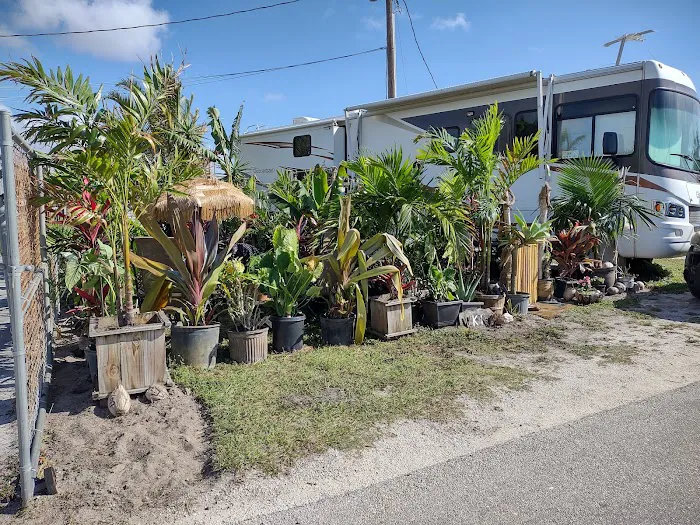 Holt's Lazyland Mobile Home & RV Community Picture 3