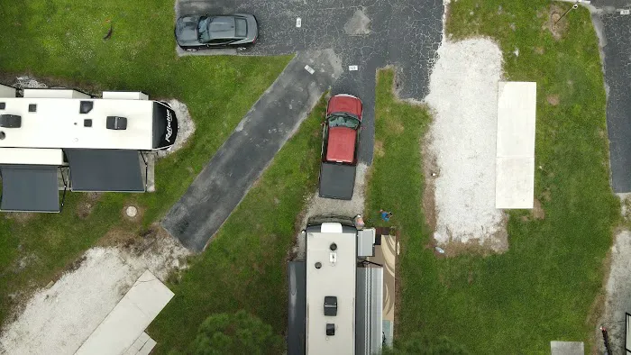 Palm Beach Traveler RV Park Picture 6