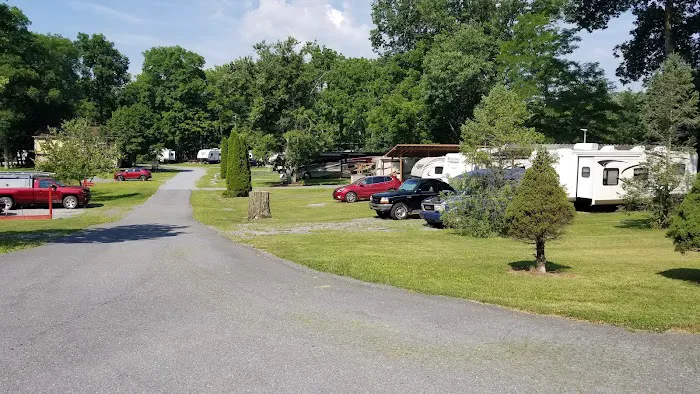 Lupfer's Grove & Campground Picture 8