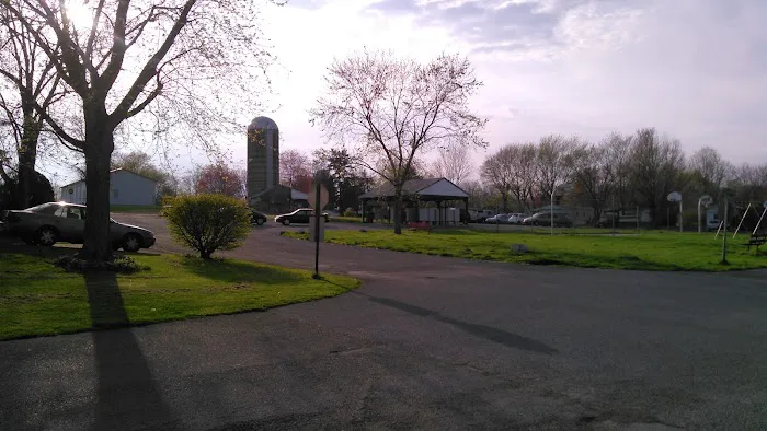 Country Manor West Picture 8
