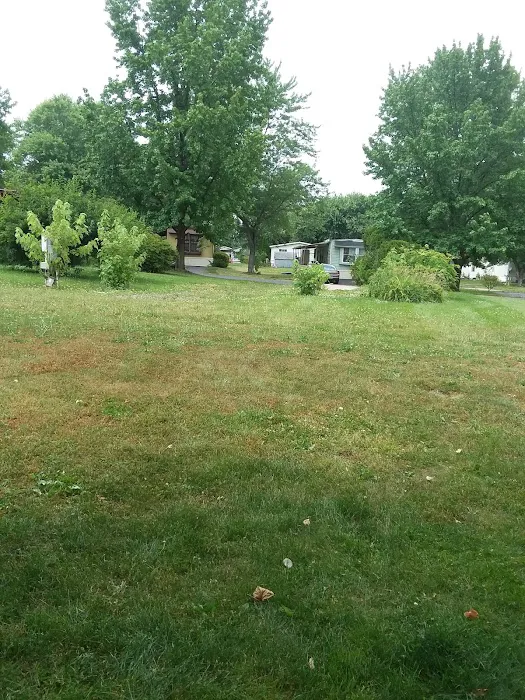Country Manor West Picture 9