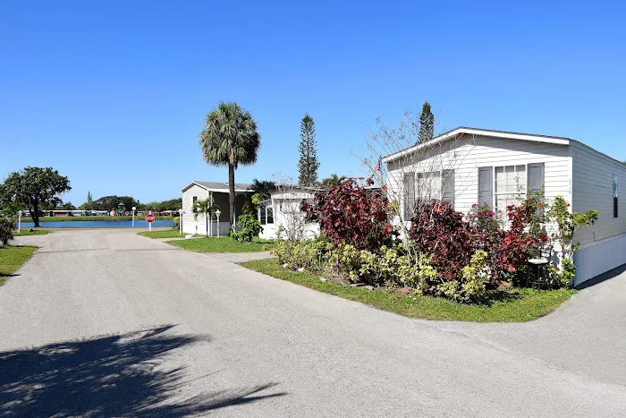 Lantana Cascade Manufactured Home Community Picture 8
