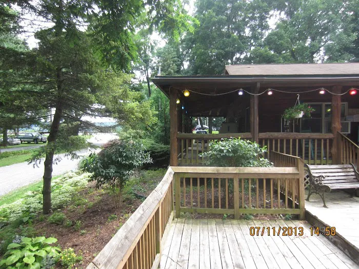 Roamers Retreat Campground Picture 1