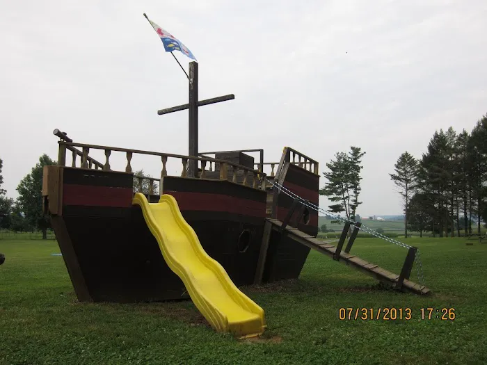 Roamers Retreat Campground Picture 8