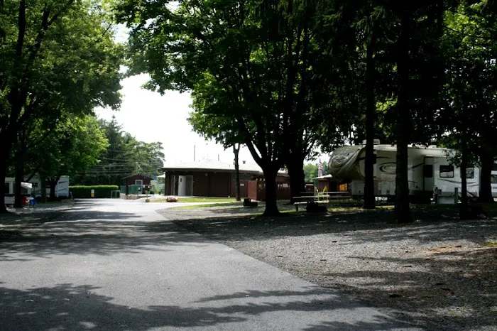 Harrisburg East Campground and Storage Picture 3