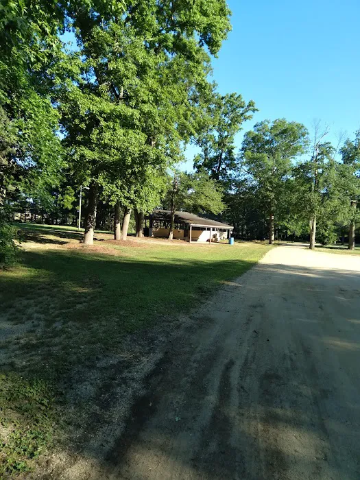 Holly Green Camping Grounds Picture 2