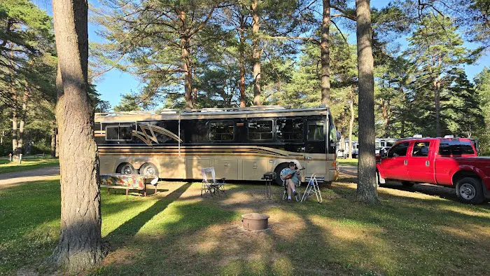 High Pines RV Park Picture 9
