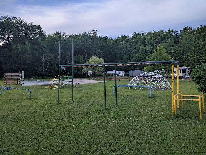 Bettum's Idlewood Family Campground Picture 6