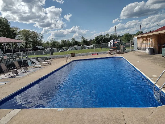 Lost Acres Camping Resort/Eatery Picture 9