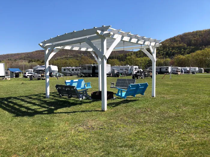 Cady Hollow Campground Picture 6