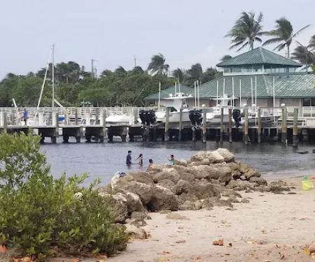 Hypoluxo Harbor Club