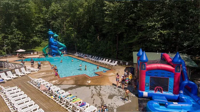Adventure Bound Camping Resorts - Oak Creek Picture 3