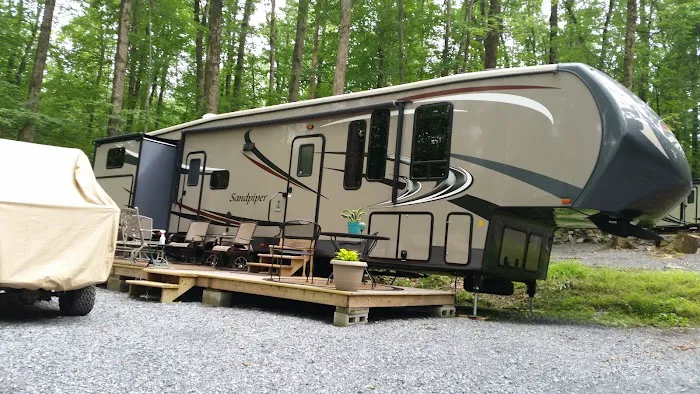 Adventure Bound Camping Resorts - Oak Creek Picture 6