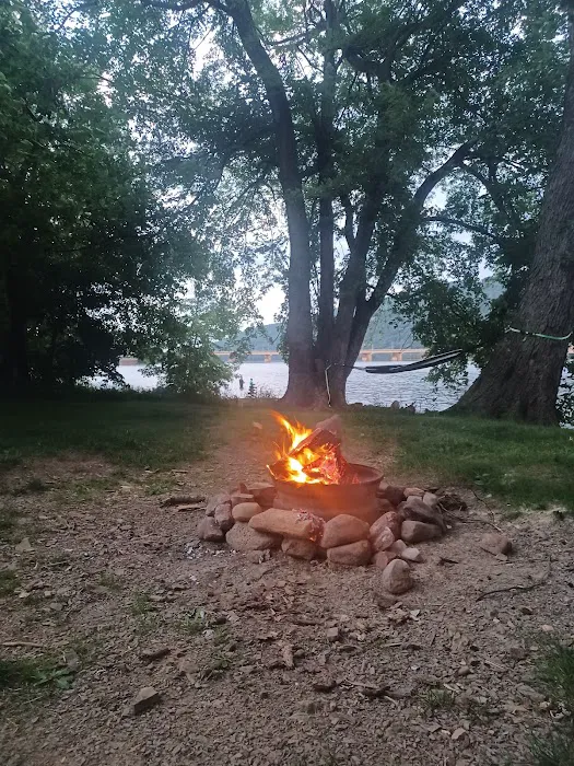Riverfront Campground Picture 1