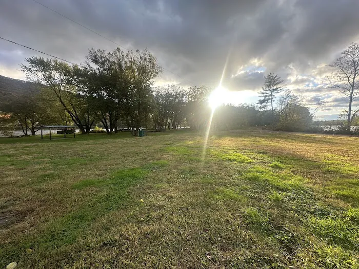 Section 8 Riverlot Picture 1