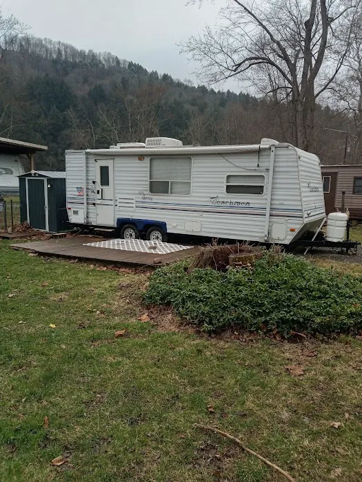 Riverview Campground Picture 3