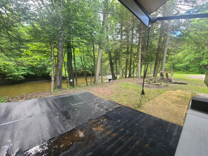 Oilmen's creekside RV sites Picture 7