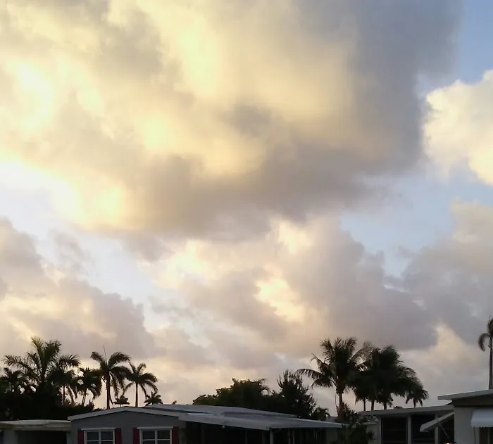 Colonial Estates Mobile Home Park Picture 10