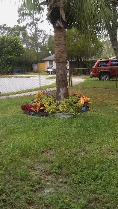 Colonial Estates Mobile Home Park Picture 2