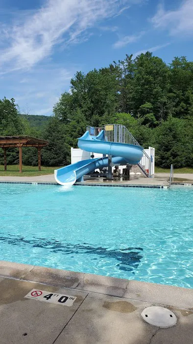 Twin Grove RV Resort & Cottages Picture 6