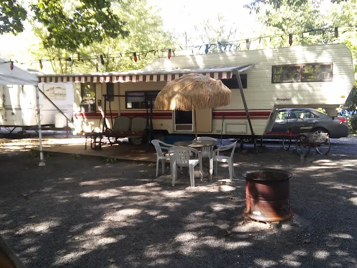 Dressler's Campsites Picture 7