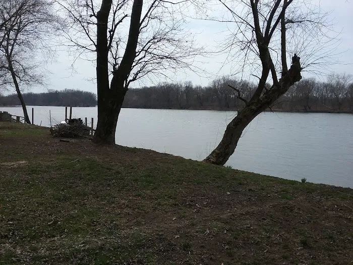 Stiely's Rivershore Campground Picture 4