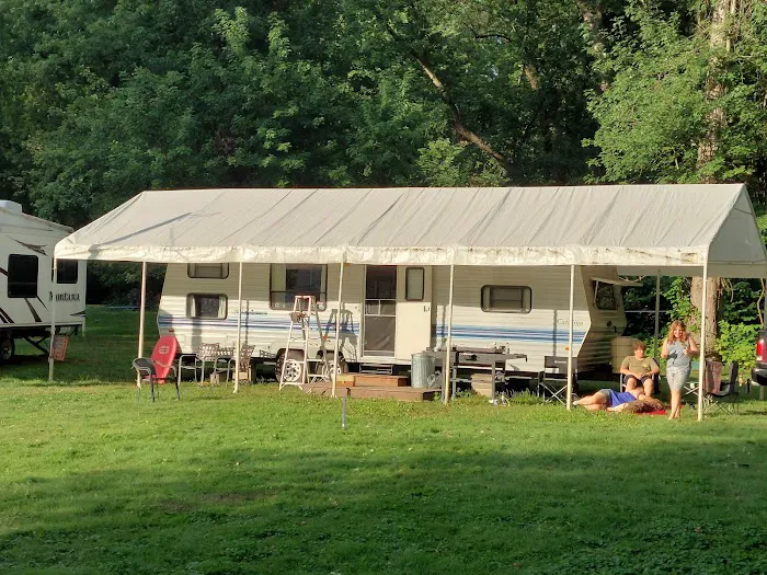 River beach campgrounds Picture 3