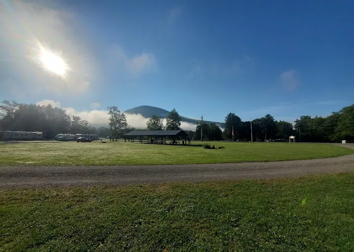 Squarewood Acres Campground Picture 6