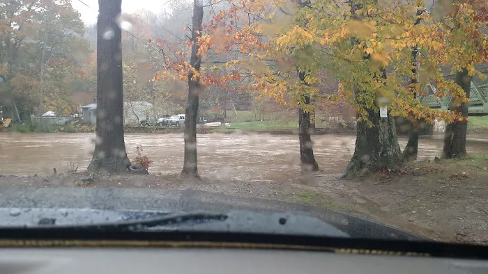 Squarewood Acres Campground Picture 9