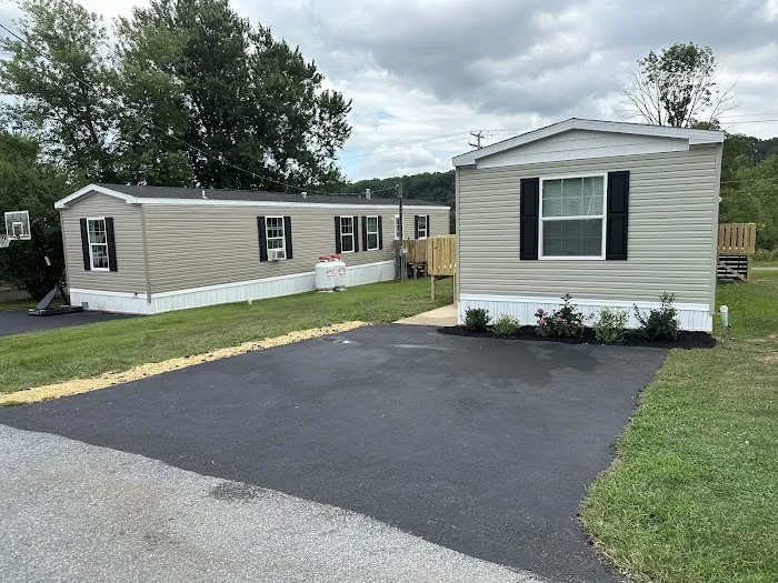 Lebanon Valley Mobile Home Park Picture 7