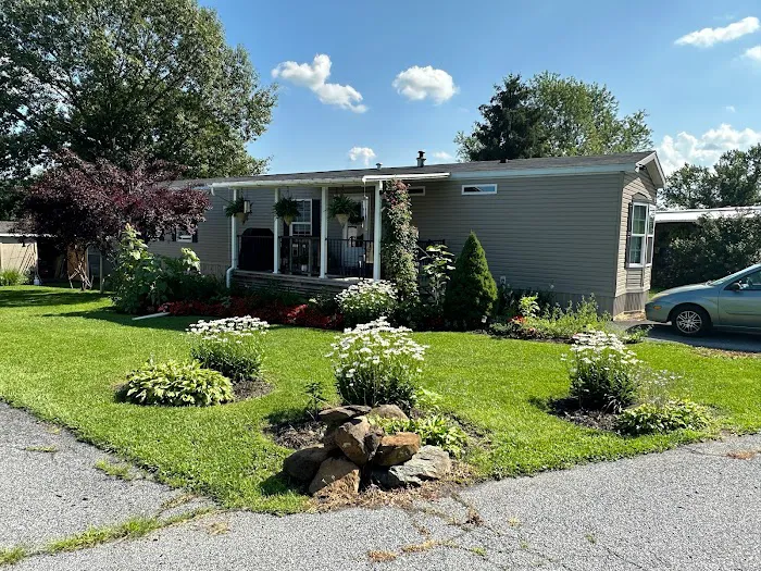 Lebanon Valley Mobile Home Park Picture 8