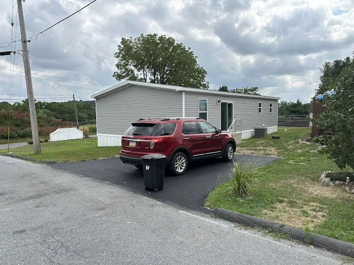 Lebanon Valley Mobile Home Park Picture 9