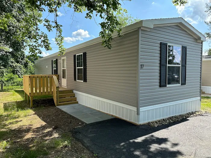 Lebanon Valley Mobile Home Park Picture 6