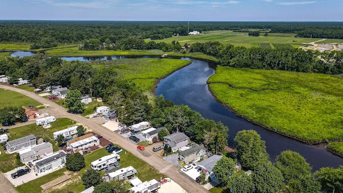 Scenic Riverview Campground Picture 8